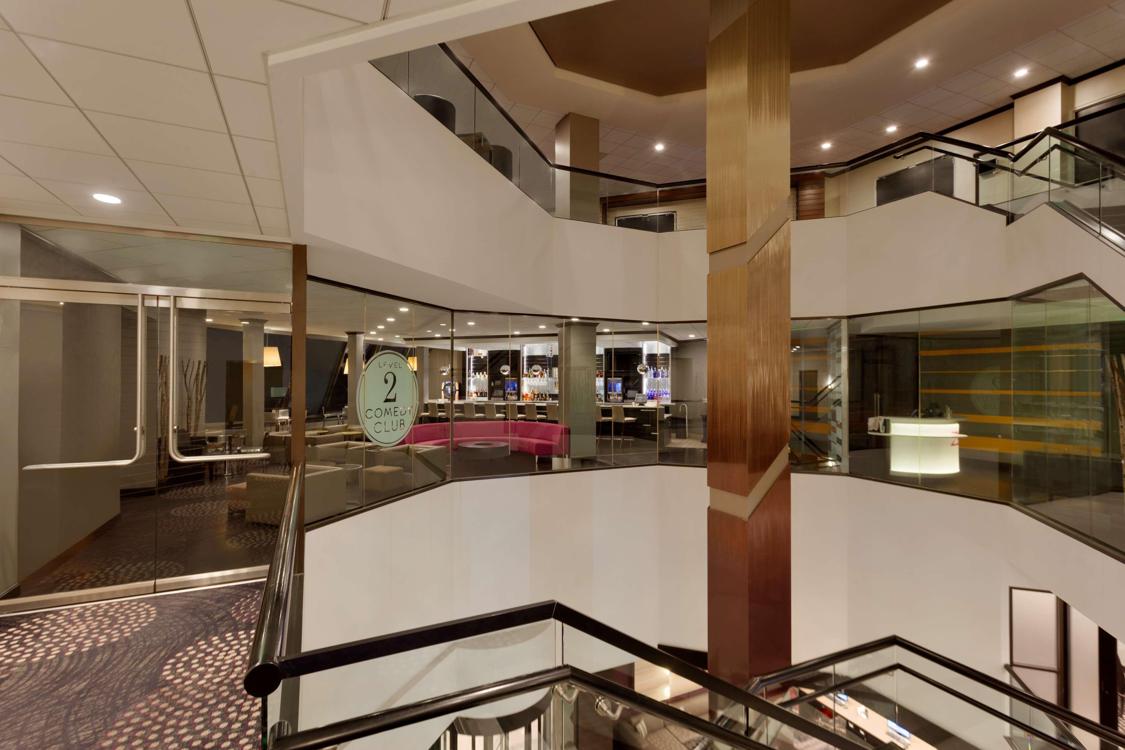 ホテル Radisson Blu ファーゴ エクステリア 写真