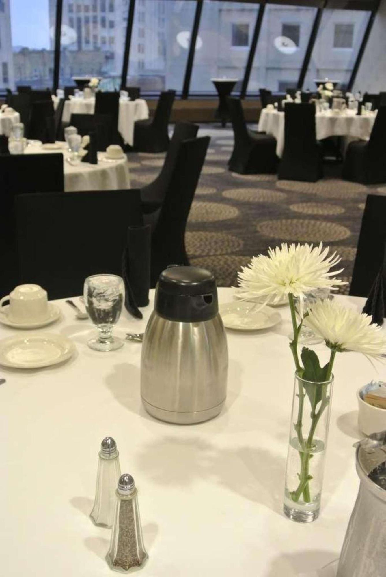 ホテル Radisson Blu ファーゴ エクステリア 写真