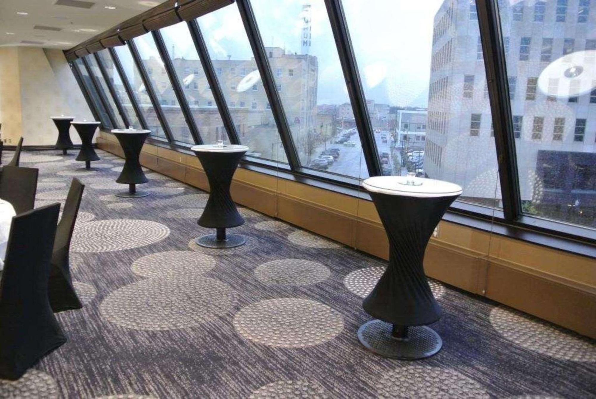ホテル Radisson Blu ファーゴ エクステリア 写真